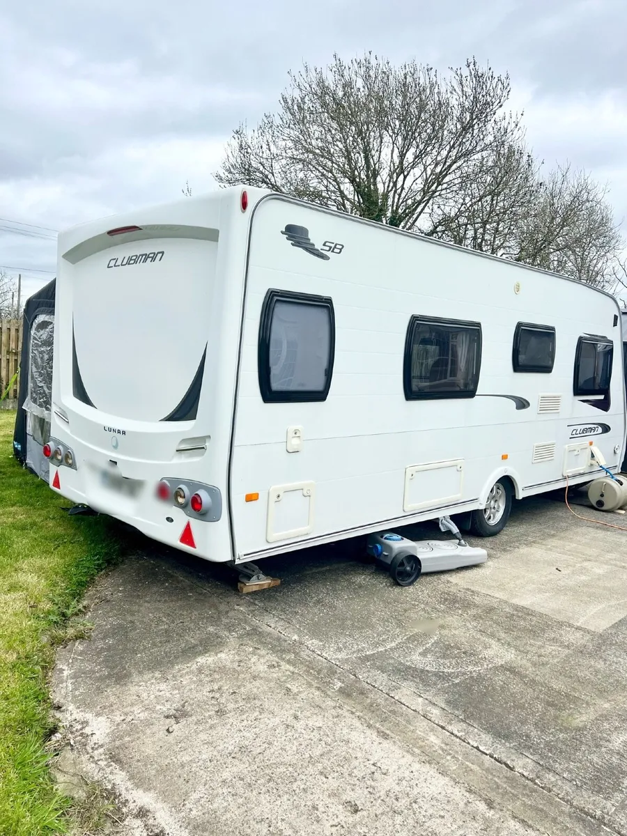 2010 Lunar Clubman SB Caravan - Image 1