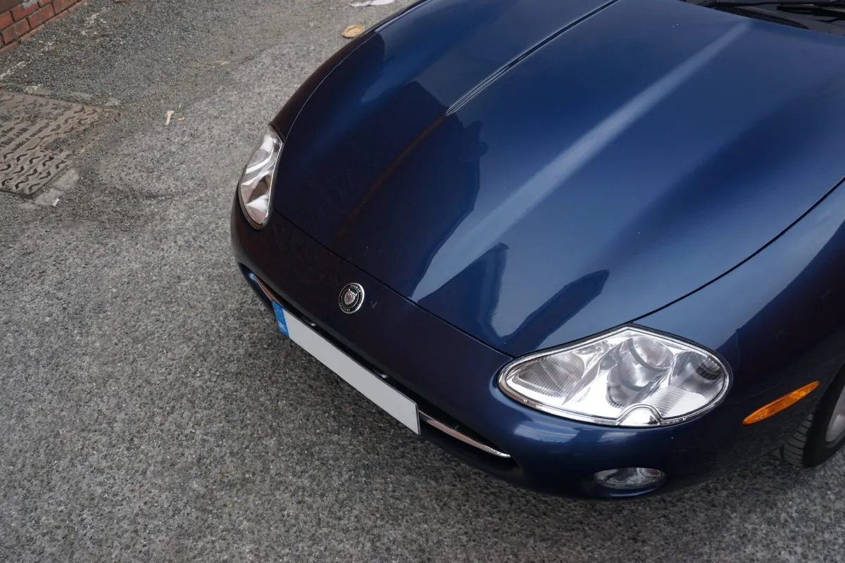 Jaguar XK8 *Low MLS* - Image 4
