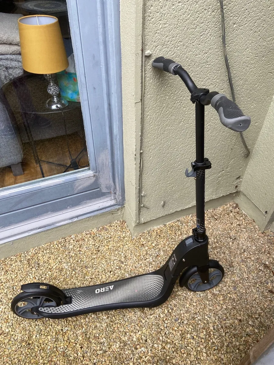 Scooter - Image 2