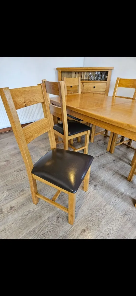 Solid oak Table and 6 chairs and corner cabinet - Image 2