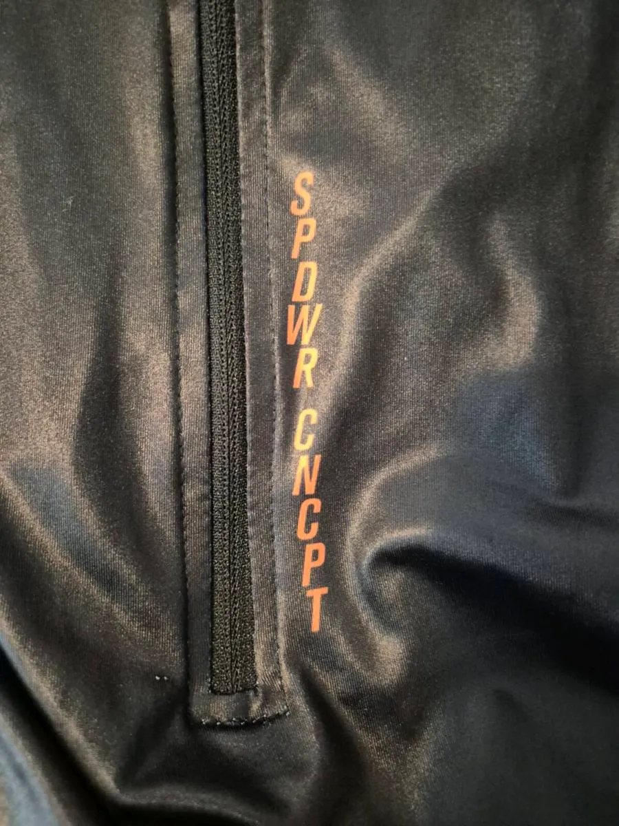 Bioracer Speedconcept skinsuit and aero gloves - Image 2