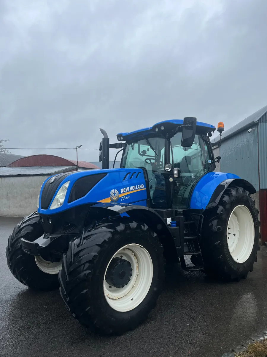 New Holland T7.230 - Image 2