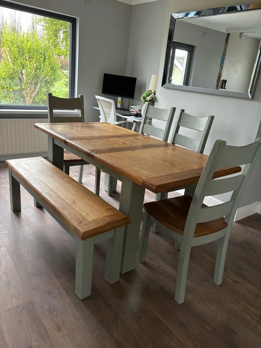 Table & Chairs - Image 1