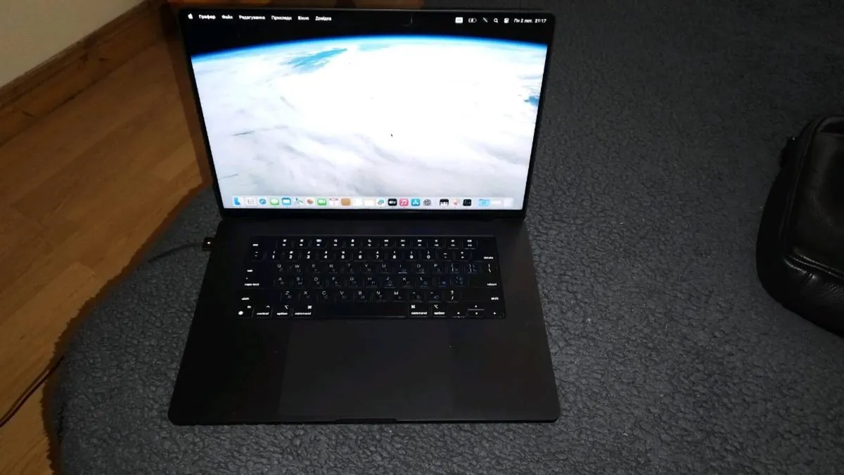 MacBook Pro M3 Pro 16" - Image 3