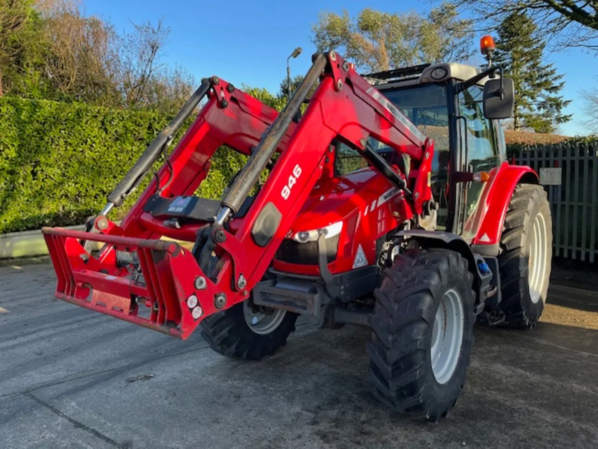2014 Massey Ferguson 5612 Dyna-4 c/w 946 Loader - Image 3
