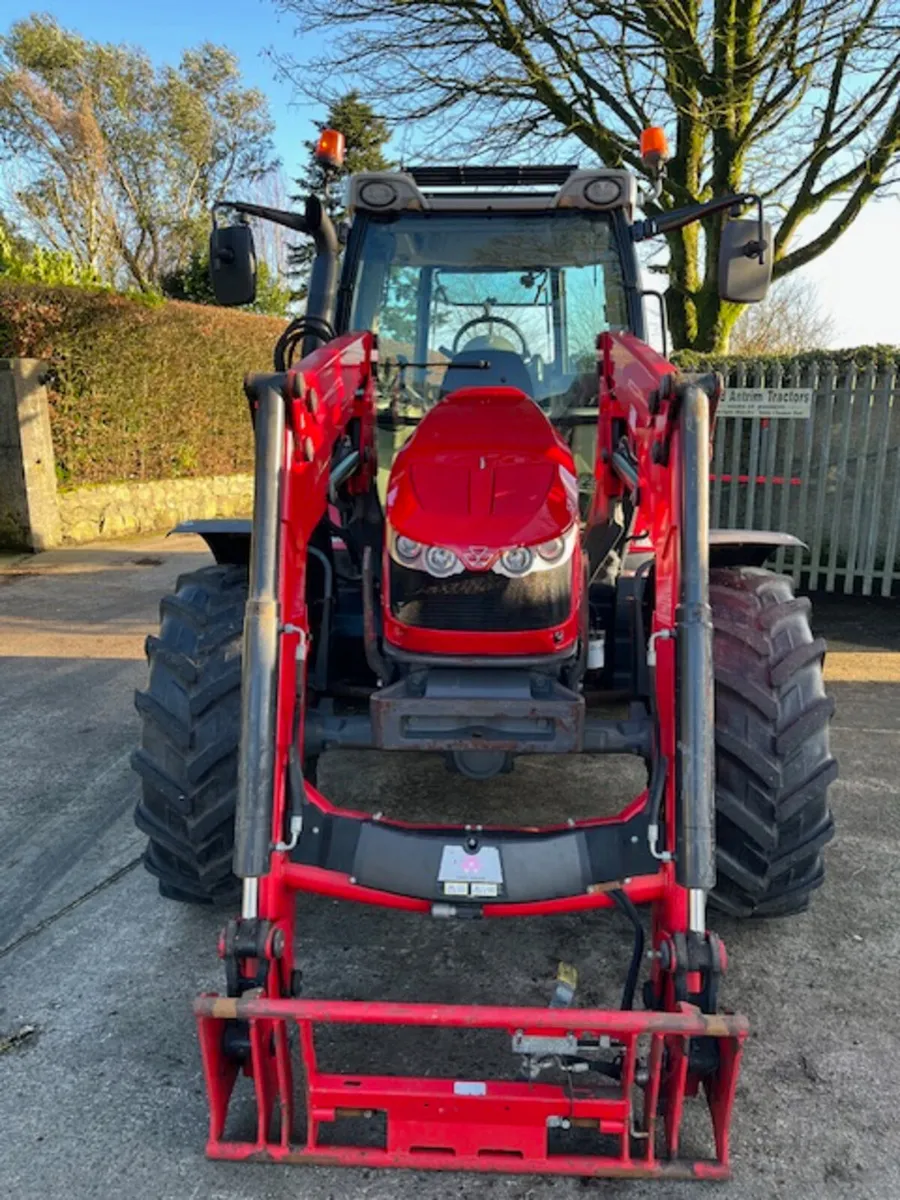 2014 Massey Ferguson 5612 Dyna-4 c/w 946 Loader - Image 4