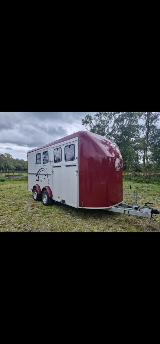 4 Horse Box - Image 1