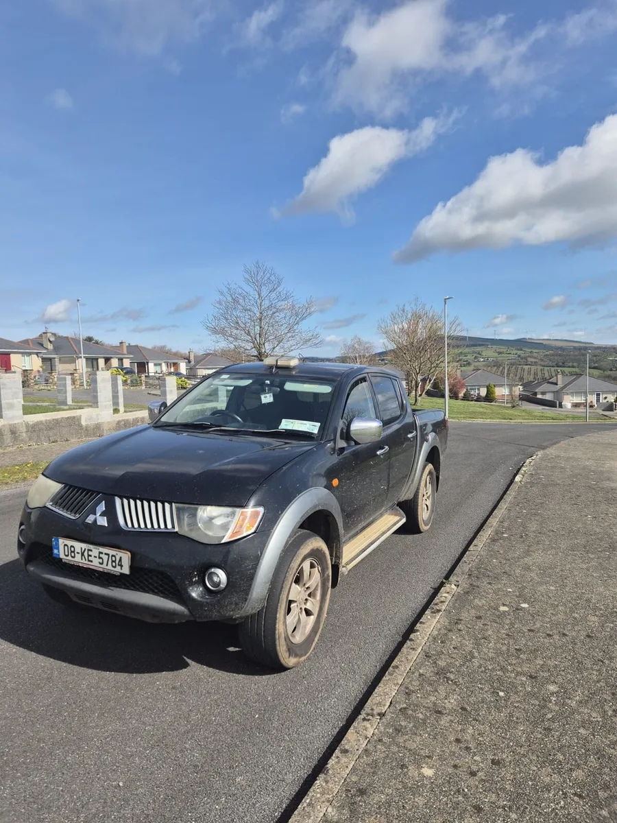 2008 Mitsubishi l200 - Image 2