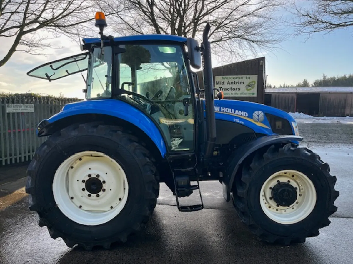 2014 New Holland T5.105 Dual Command - Image 2