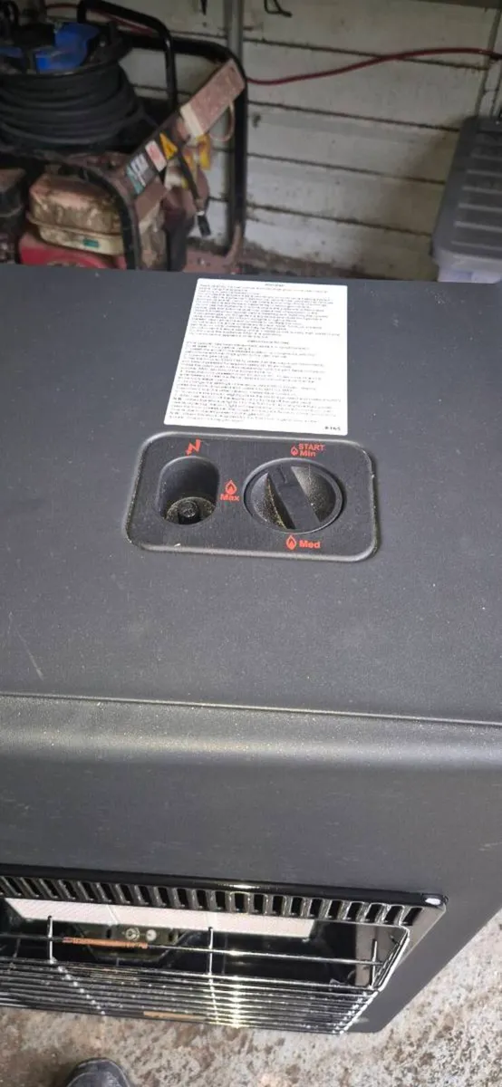 Gas heater - Image 1