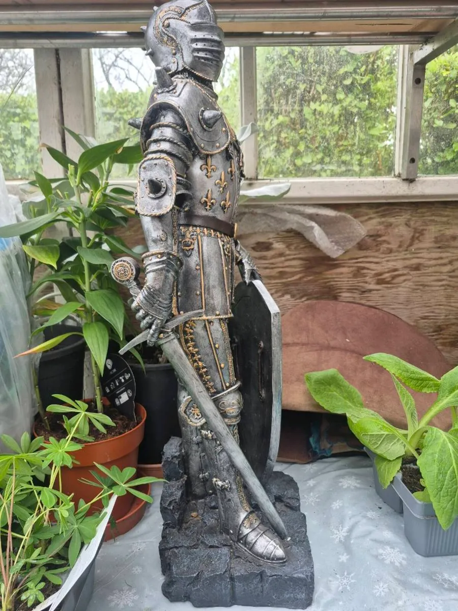 Large Medieval Knight Statue – 70cm - Image 2