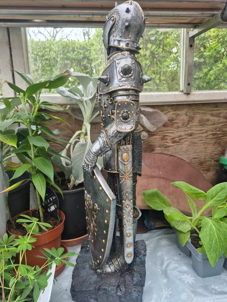 Large Medieval Knight Statue – 70cm - Image 4