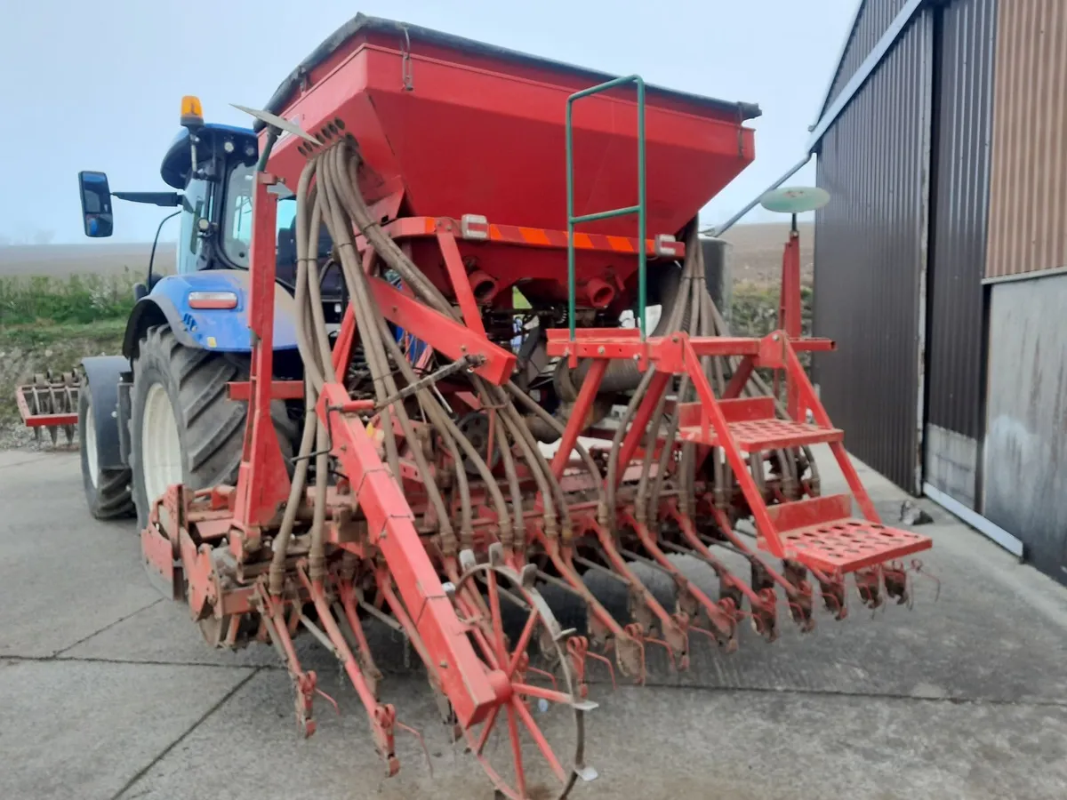 Seed and Fertilizer Drill - Image 3