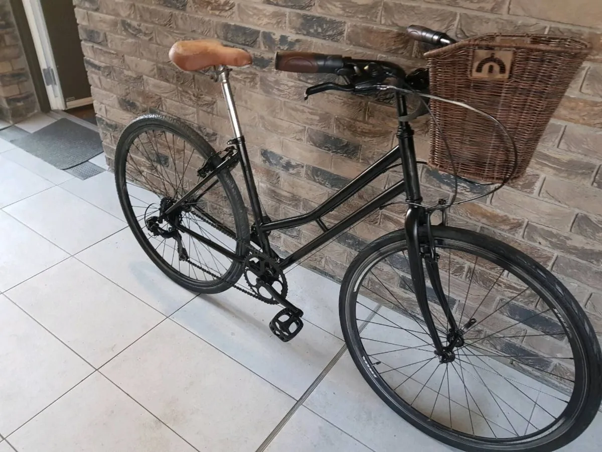 Ladies retro bike - Image 1