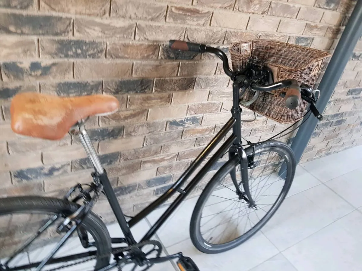 Ladies retro bike - Image 2