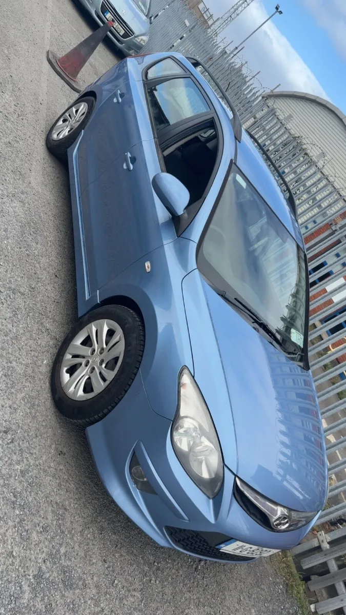 Hyundai i30 - Image 1