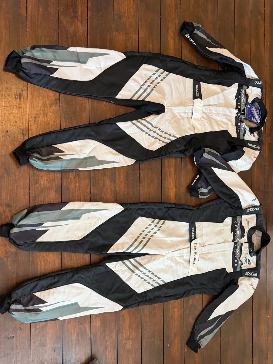 New Sparco Suit/6x3 Pull-Up/Ground sheet - Image 1