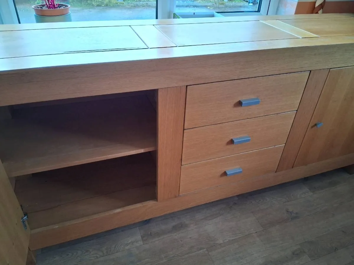 Side board - Image 2