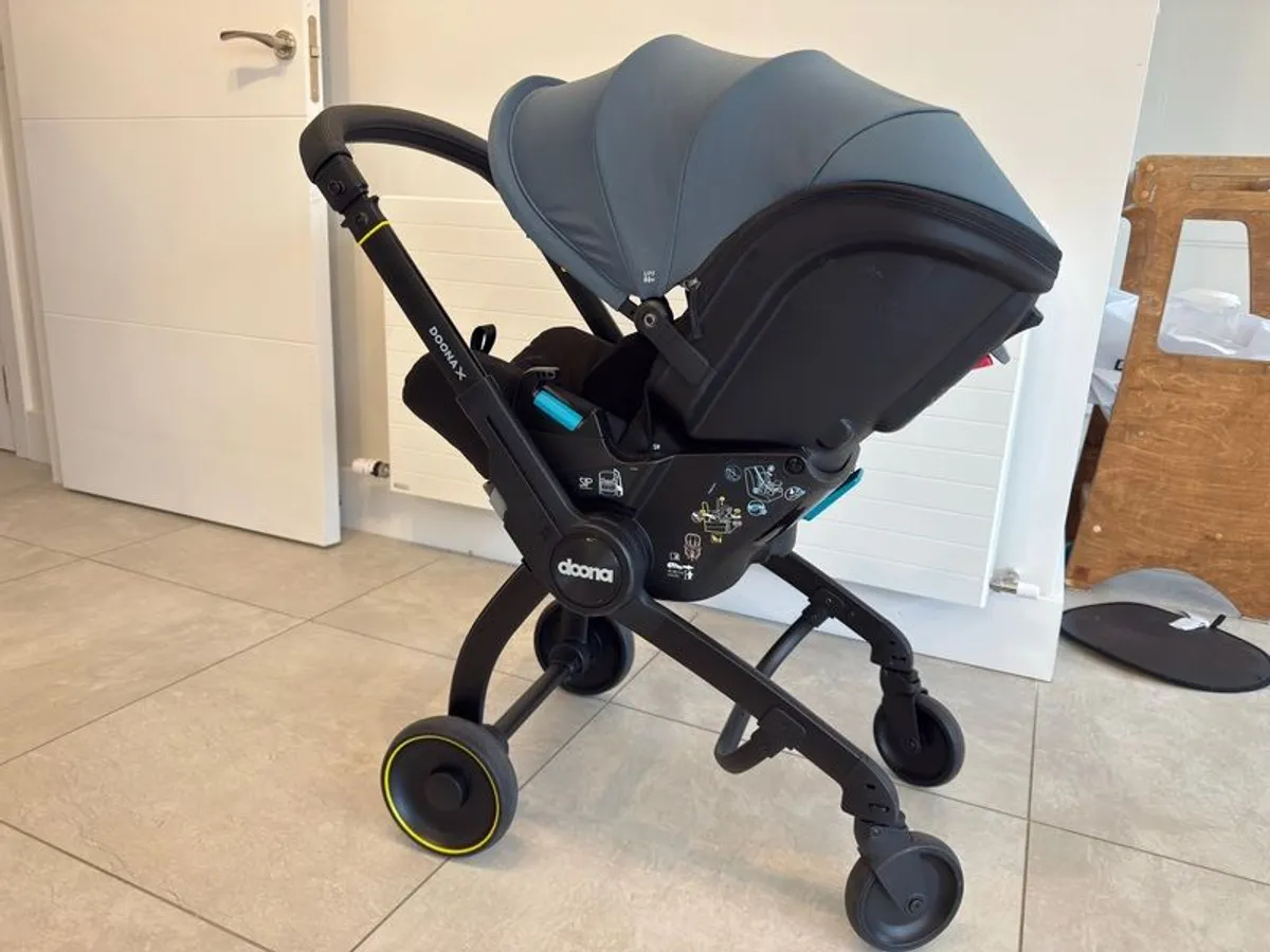 Doona X Car Seat & Stroller - Image 1