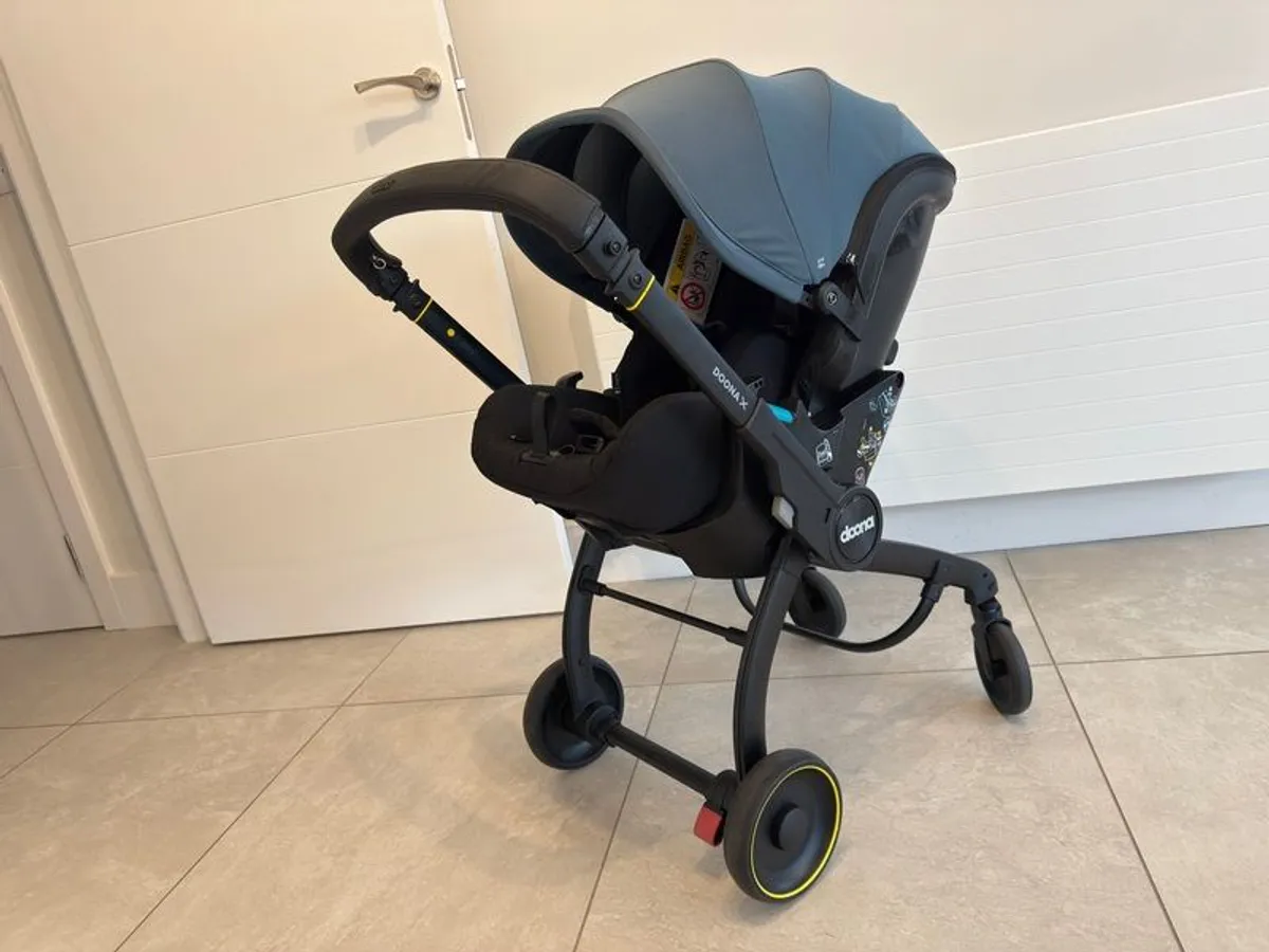 Doona X Car Seat & Stroller - Image 2
