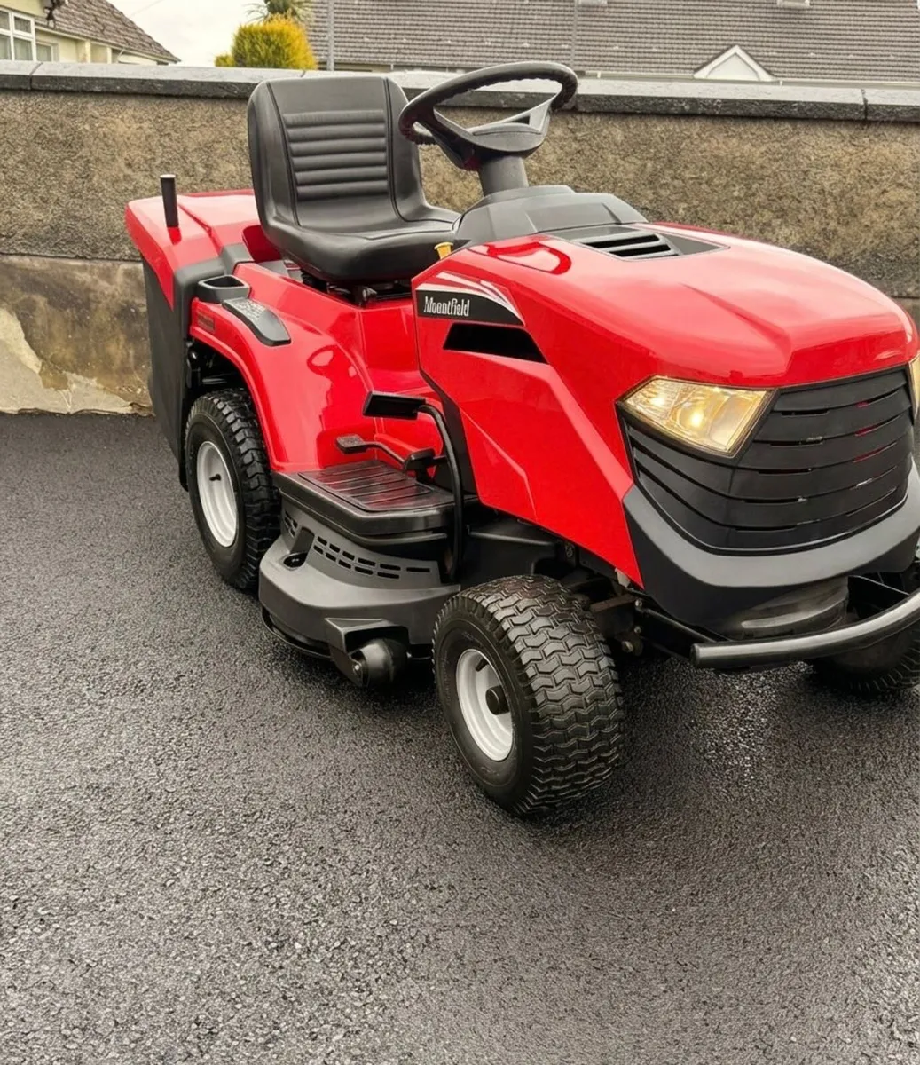Mountfield Ride on lawnmower - Image 3