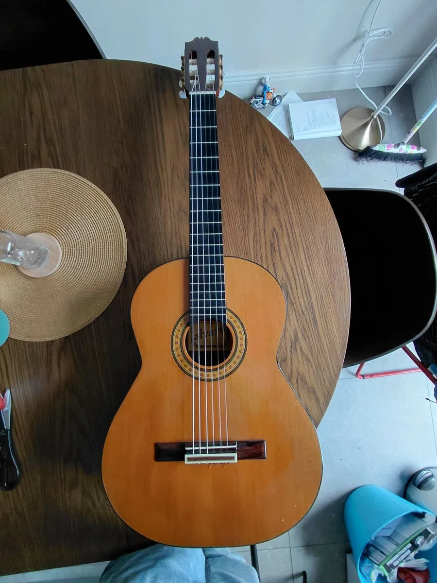 Alvaro no. 290 classical guitar - Image 3