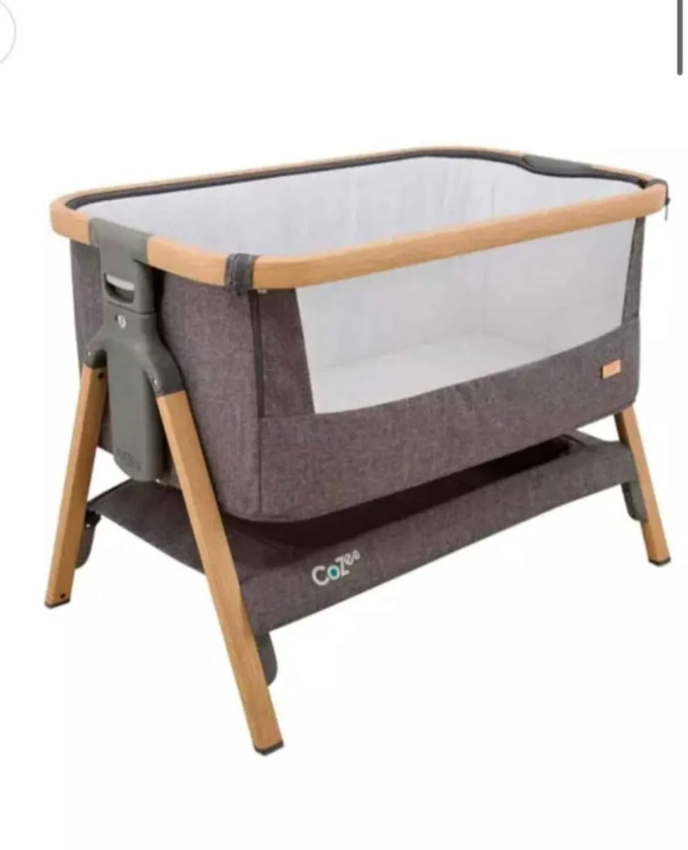 Tutti Bambini CoZee next to me