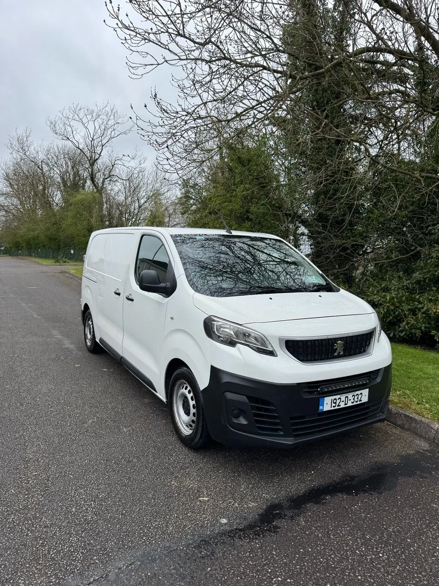 2019 Peugeot Expert van low km’s - Image 1