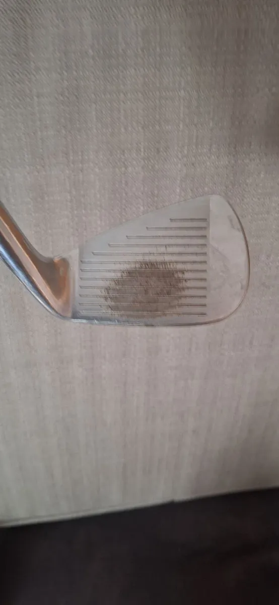 Left hand Titleist 695MB golf clubs - Image 2