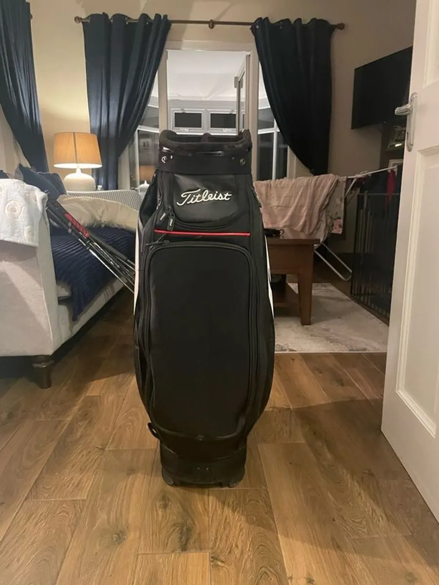 Titleist midsize Tour Bag - Image 2