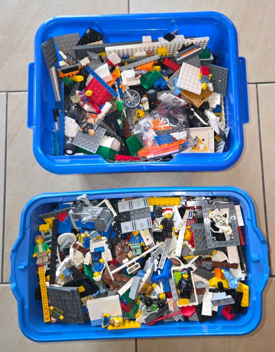 Lego bundle + soldiers - Image 1