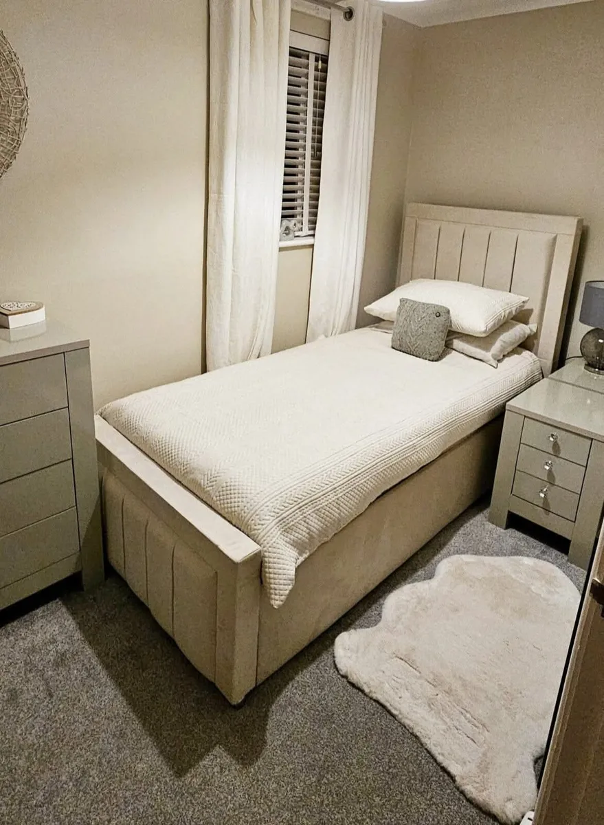 New Panel Wingback Bed Frame With Mattress - Image 2