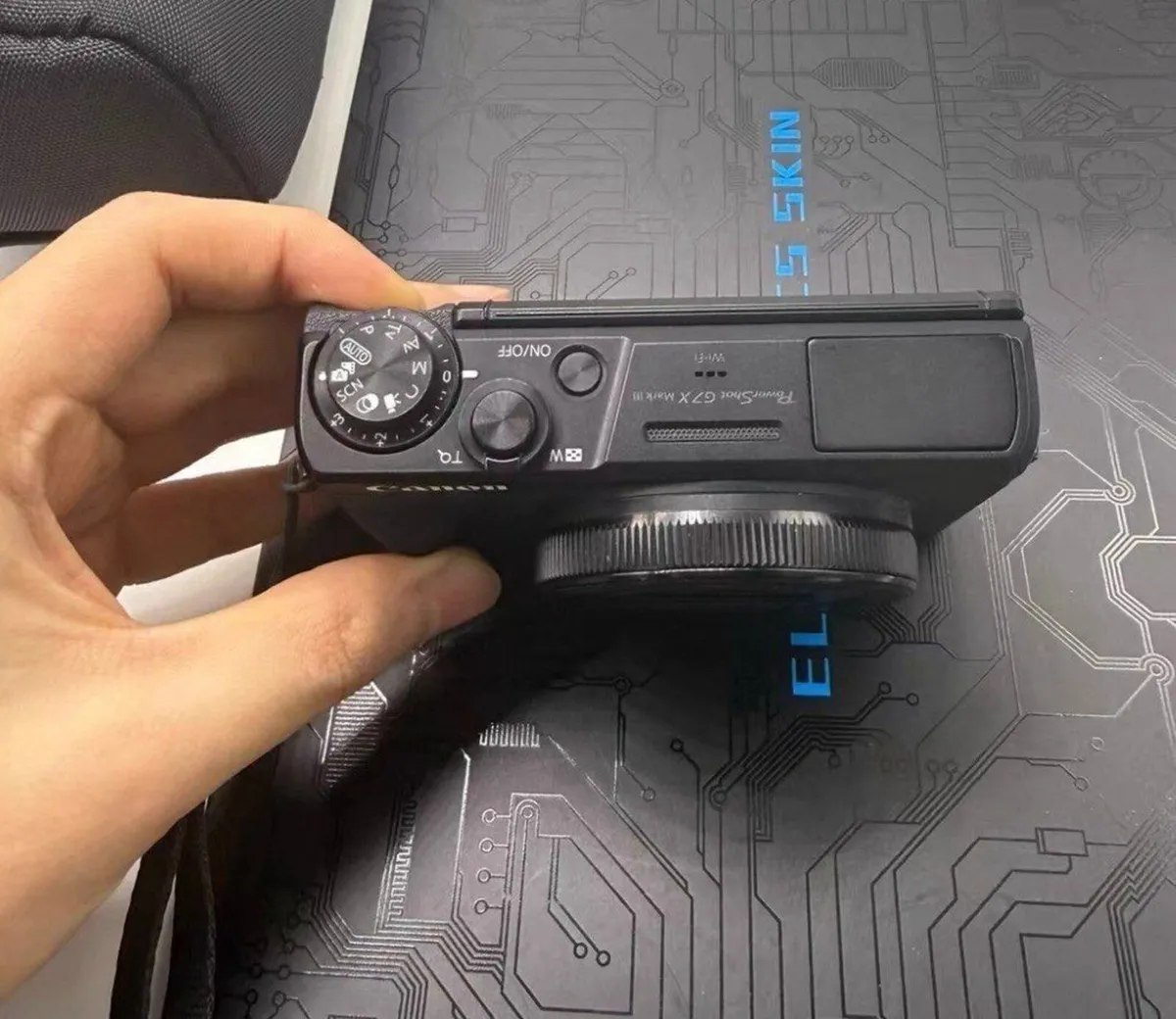 Canon PowerShot G7 X Mark III 20.2MP 4K Camera - Image 2