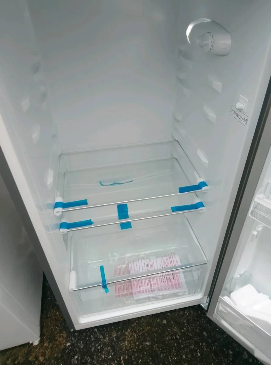 PowerPoint fridge freezer - Image 4
