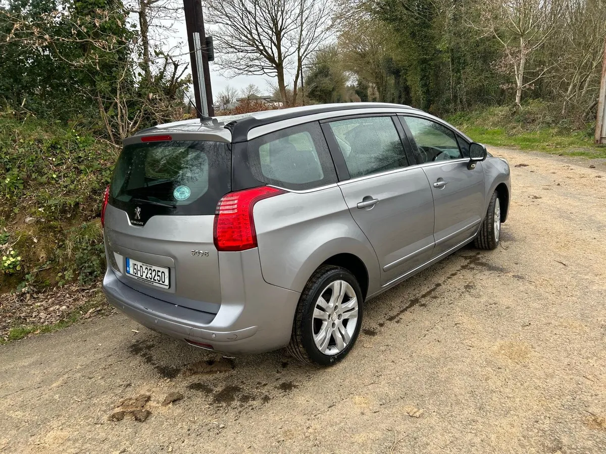 15 Peugeot 5008 7 Seater 1.6 HDI - Image 2