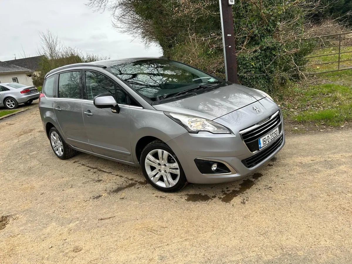 15 Peugeot 5008 7 Seater 1.6 HDI - Image 1