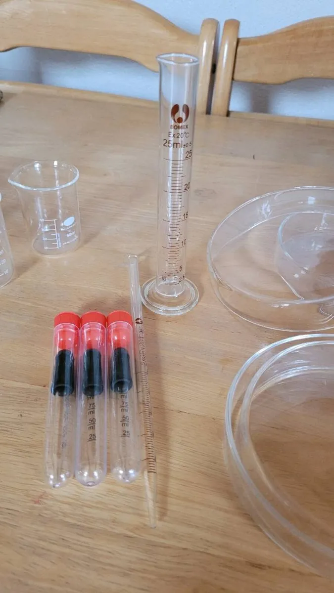 Glass lab equipment and tools. - Image 3