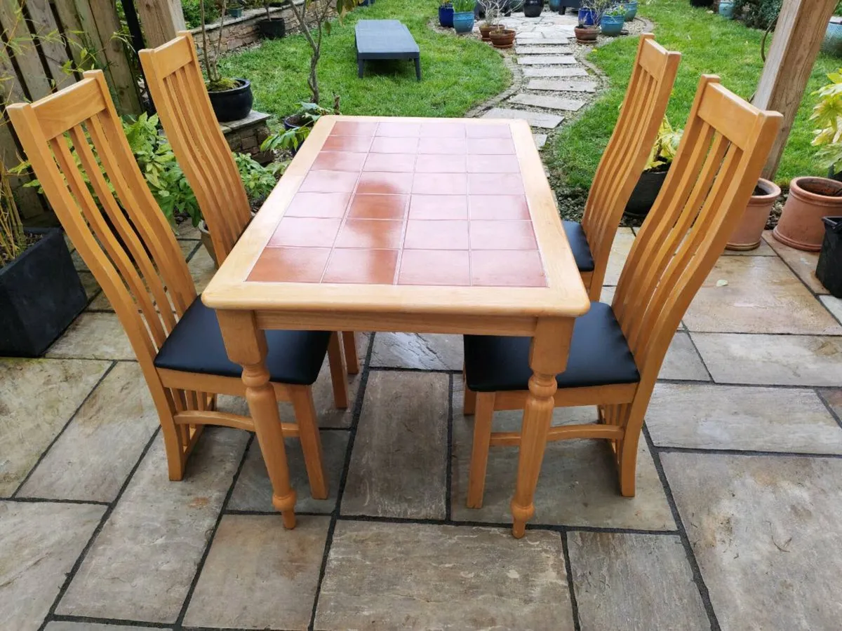 Kitchen dining table - Image 2