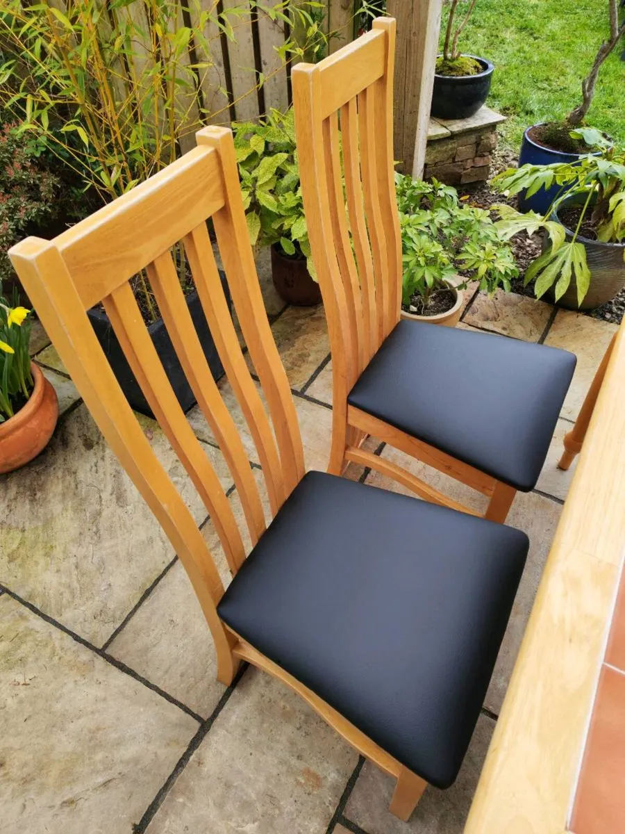Kitchen dining table - Image 4