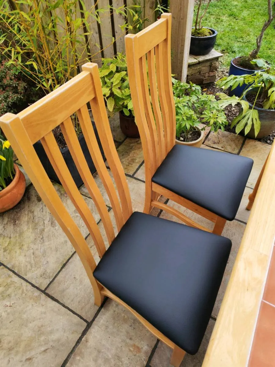 Kitchen dining table - Image 3