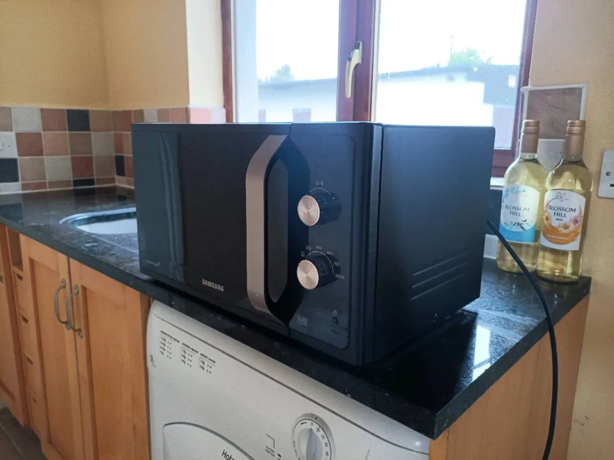 SAMSUNG MICROWAVE - Image 3