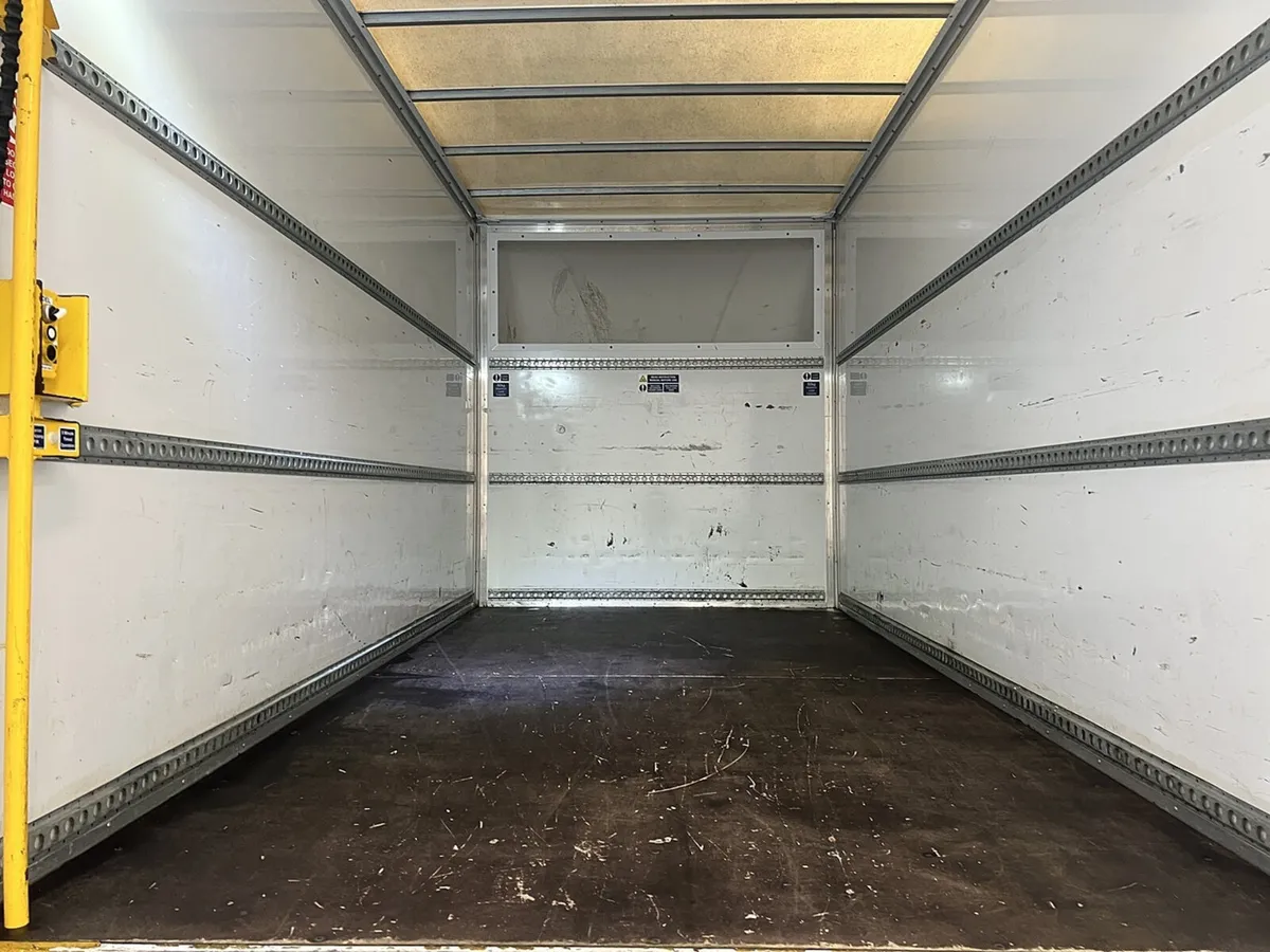 2021 Ford Transit Luton Box Van - Image 3