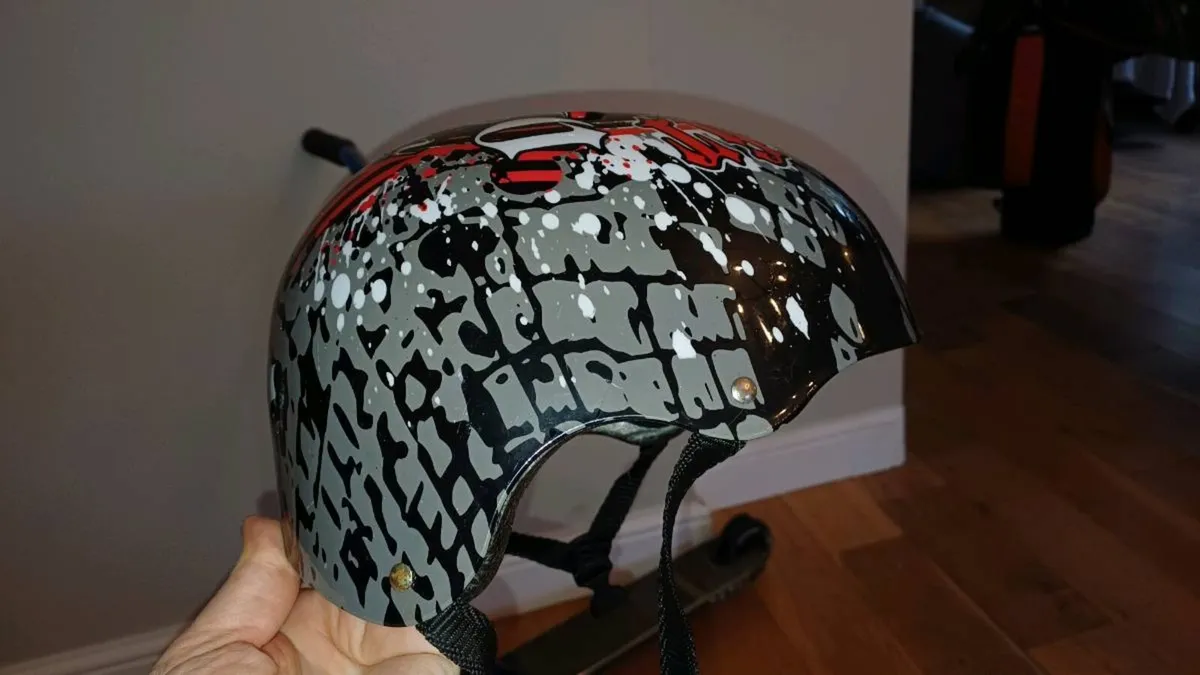 Longway Stunt Scooter and helmet - Image 2