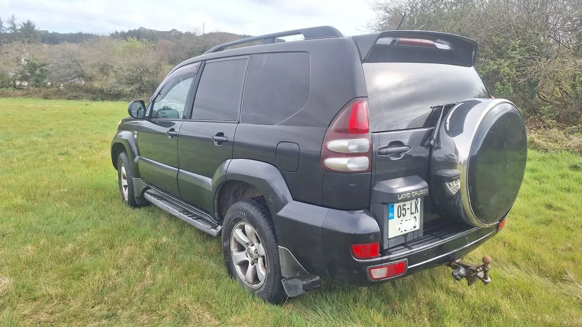 Toyota Land Cruiser 2005 - Image 3