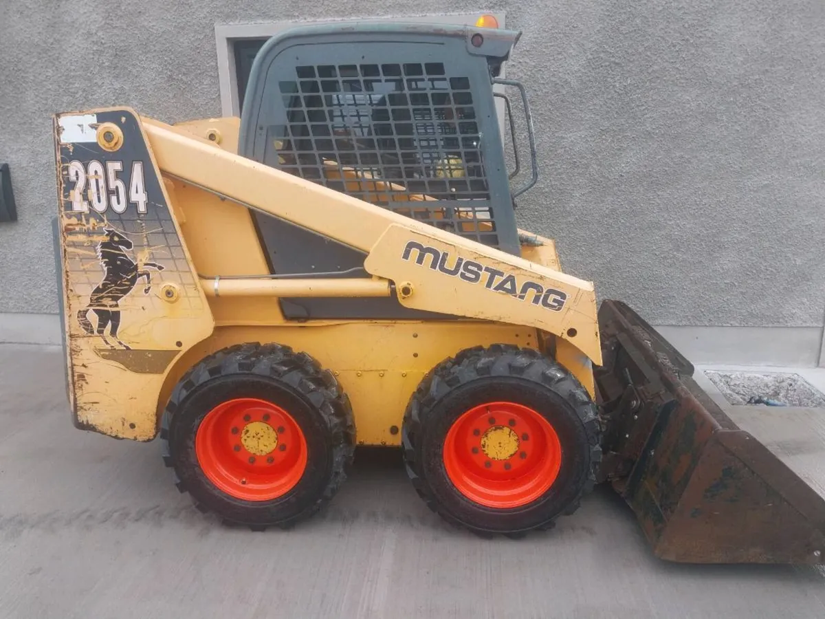 Mustang 2054 - Image 2