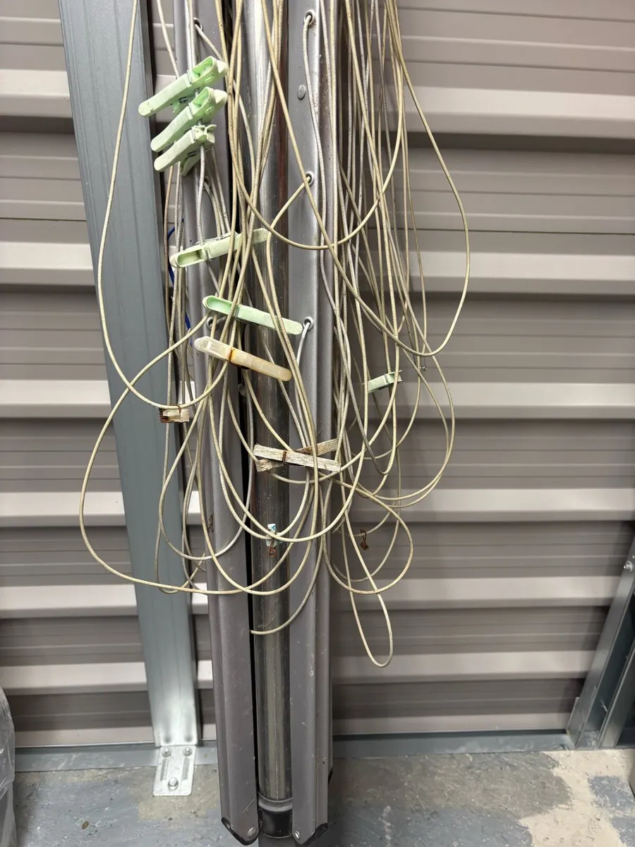 Brabantia Outdoor Clothes Line - Image 2