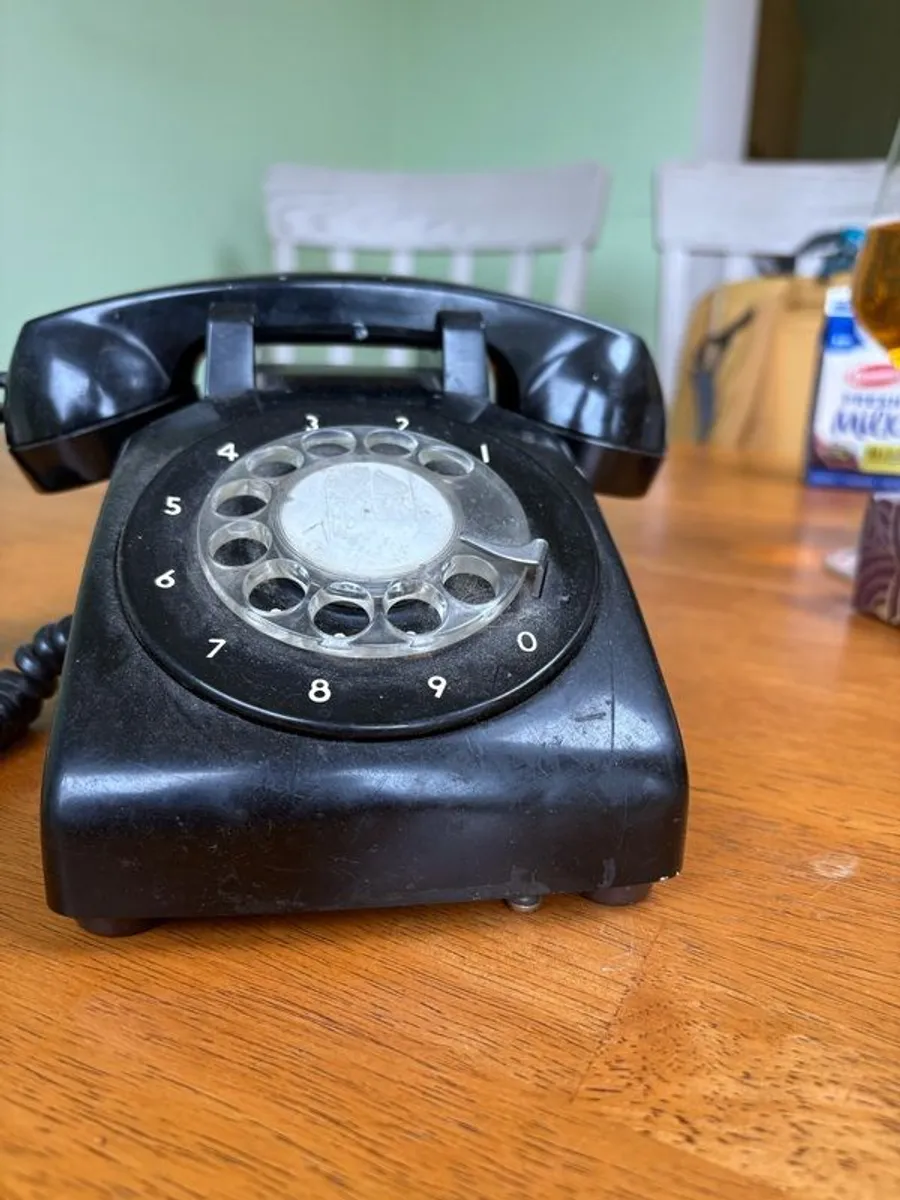 1970's telephone - Image 2