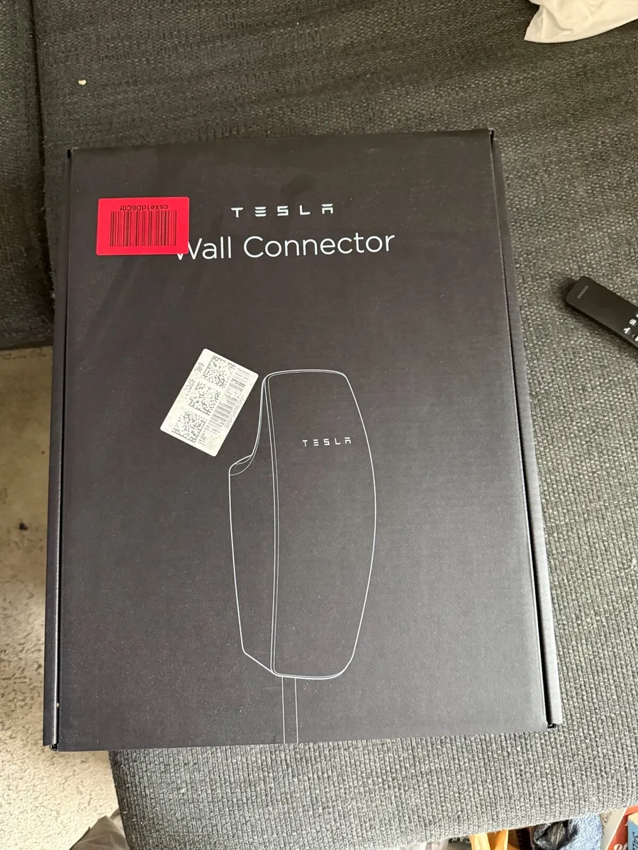 Tesla wall charger - Image 3