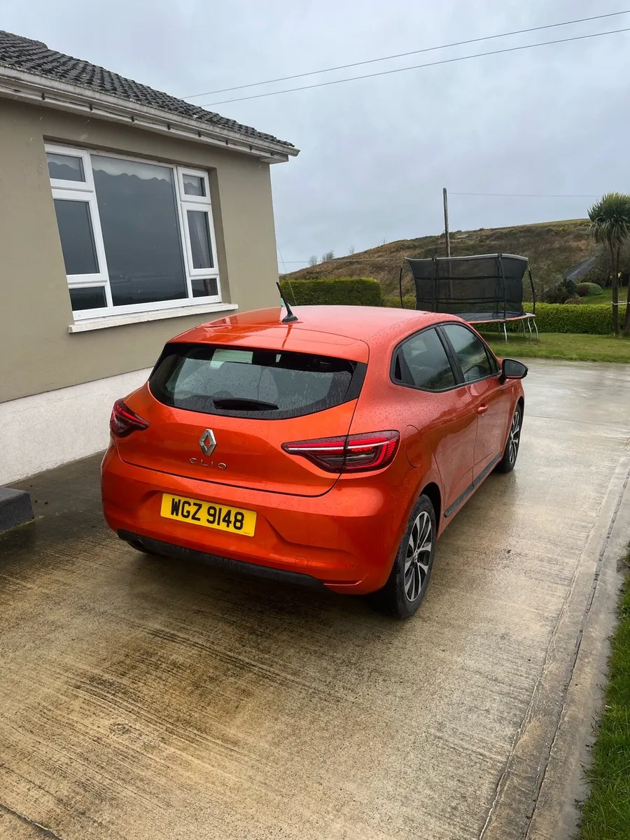 Renault clio iconic - Image 2