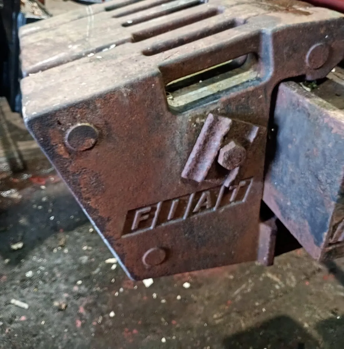 Tractor weights Fiat - Image 1